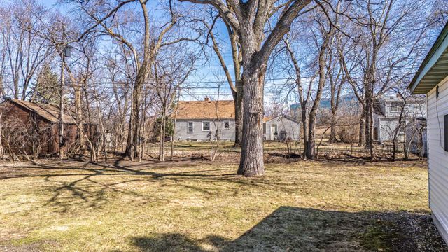 125 Ridgewood Drive, Hopkins, MN 55343