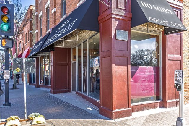 125 Ridgewood Drive, Hopkins, MN 55343