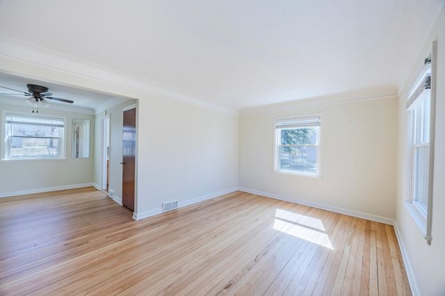 125 Ridgewood Drive, Hopkins, MN 55343