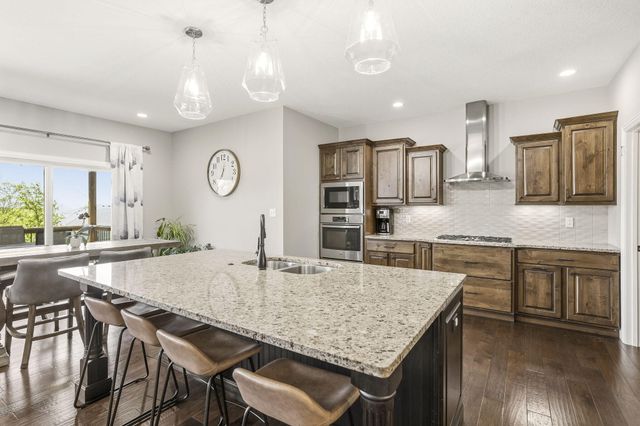 6410 SHALLOW RIVER DR, Columbia, MO 65201