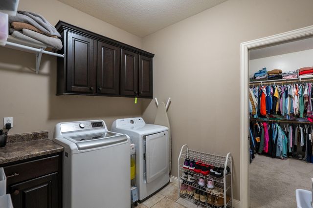6410 SHALLOW RIVER DR, Columbia, MO 65201