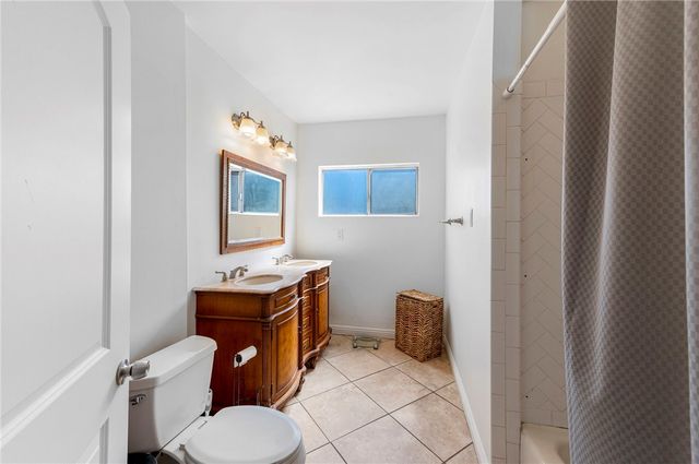 6724 Gardenia, Long Beach, CA 90805