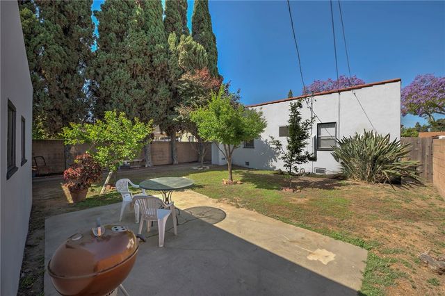 6724 Gardenia, Long Beach, CA 90805