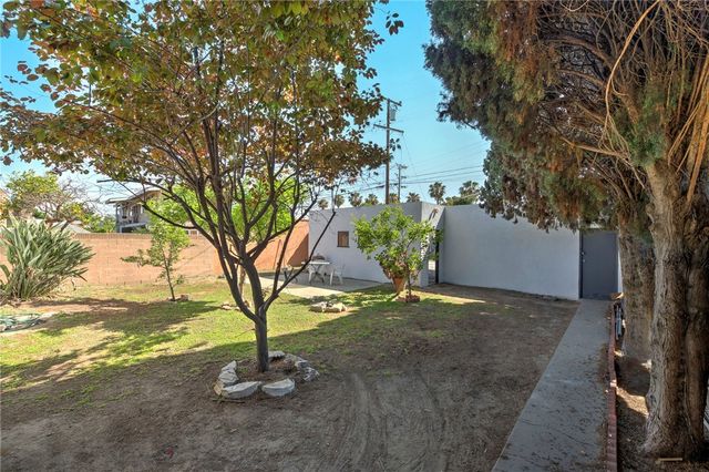 6724 Gardenia, Long Beach, CA 90805