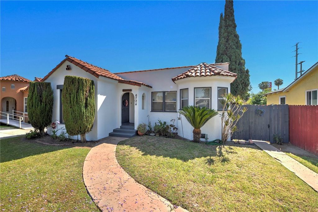 6724 Gardenia, Long Beach, CA 90805