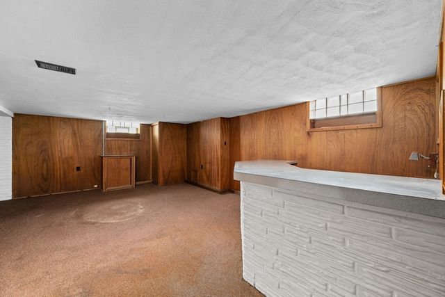 2922 9th Street, Rock Island, IL 61201
