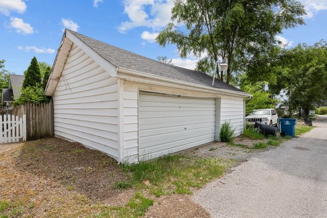 2922 9th Street, Rock Island, IL 61201