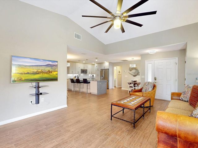 112 COVENTRY LANE, Haines City, FL 33844