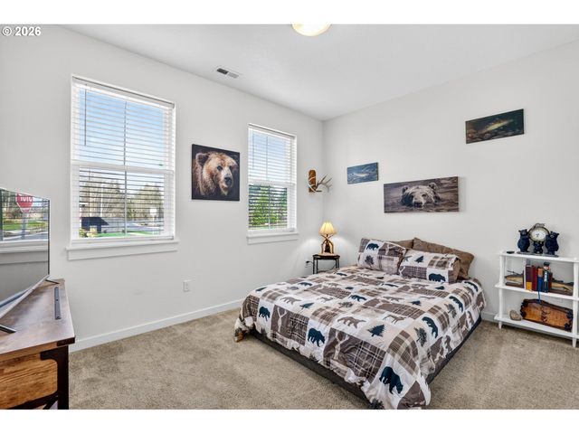 1426 Nw BAGBY St, Estacada, OR 97023