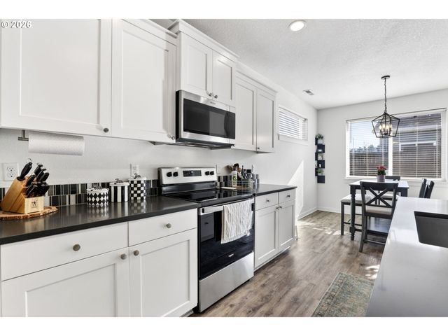 1426 Nw BAGBY St, Estacada, OR 97023