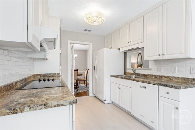 109 Salisbury Road, Savannah, GA 31410