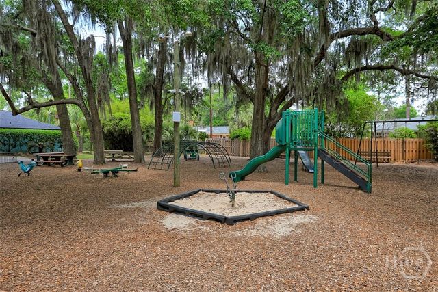 109 Salisbury Road, Savannah, GA 31410