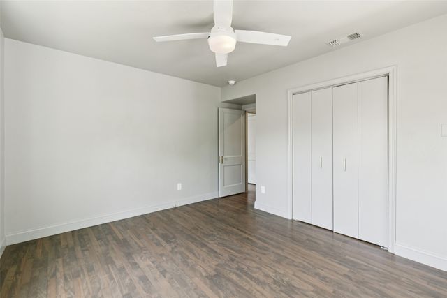 110 N Ravinia Drive, Dallas, TX 75211