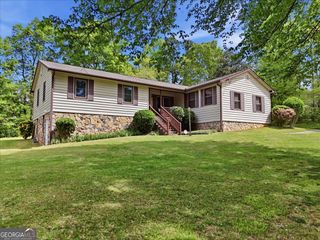 271 Deidra Drive SE, Mableton, GA 30126