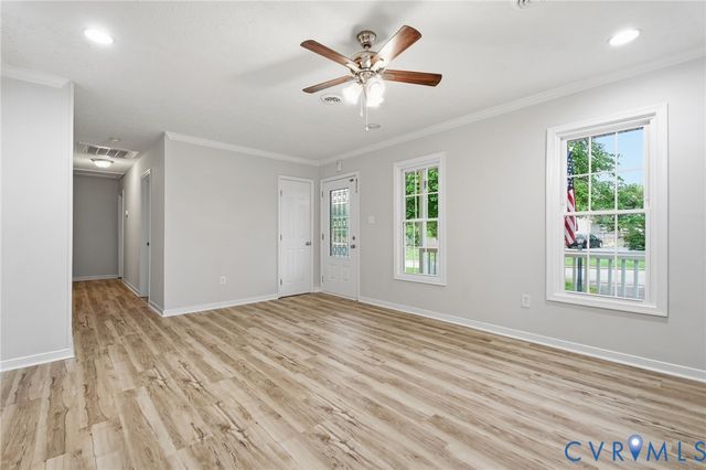 8631 Hunterstand Ct, Richmond, VA 23237