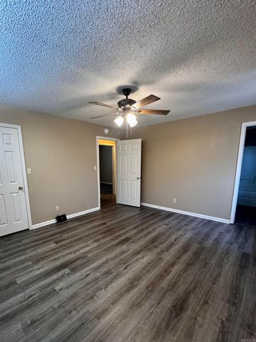 4105 Cedar Valley Drive, Paragould, AR 72450