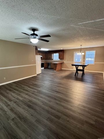 4105 Cedar Valley Drive, Paragould, AR 72450