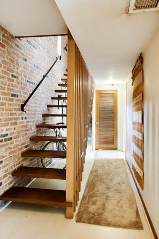 14 Beach Lane Court, Ogden Dunes, IN 46368