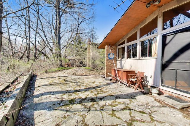 14 Beach Lane Court, Ogden Dunes, IN 46368