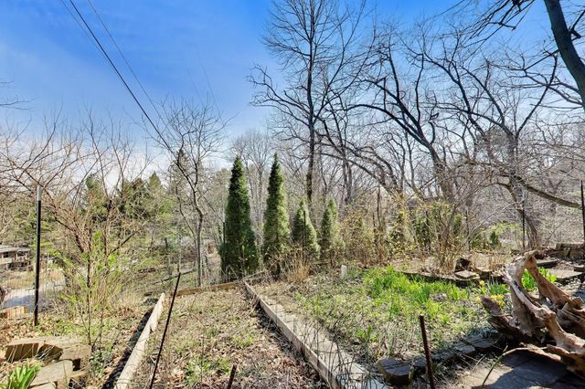 14 Beach Lane Court, Ogden Dunes, IN 46368