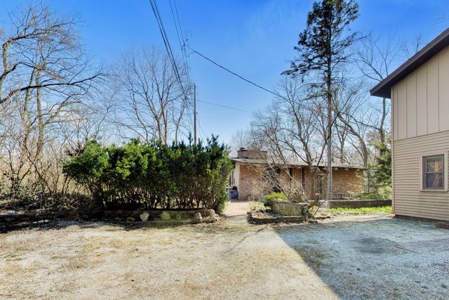 14 Beach Lane Court, Ogden Dunes, IN 46368