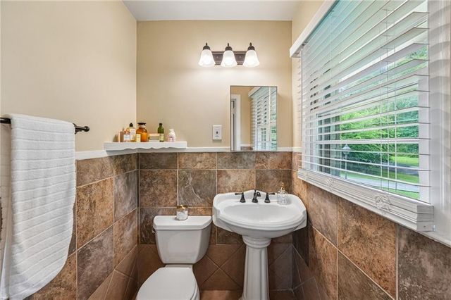 2120 Meadowbrook Lane SE, Marietta, GA 30067