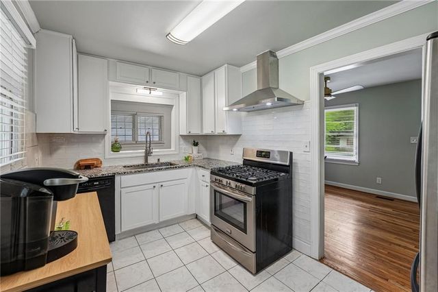 2120 Meadowbrook Lane SE, Marietta, GA 30067