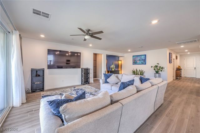 6093 Avery Pointe Street, Las Vegas, NV 89166