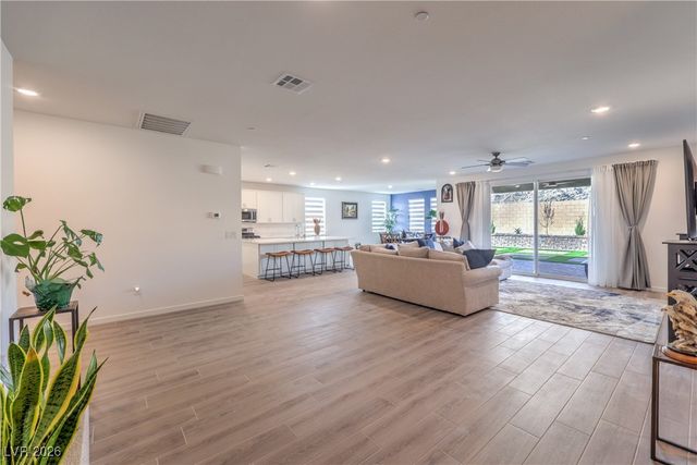 6093 Avery Pointe Street, Las Vegas, NV 89166