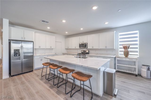 6093 Avery Pointe Street, Las Vegas, NV 89166