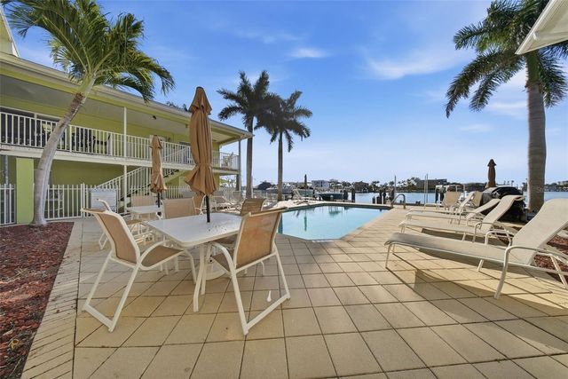 225 104TH AVENUE 102, Treasure Island, FL 33706
