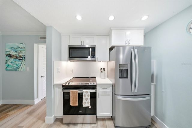 225 104TH AVENUE 102, Treasure Island, FL 33706