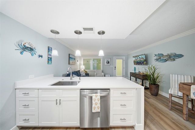 225 104TH AVENUE 102, Treasure Island, FL 33706