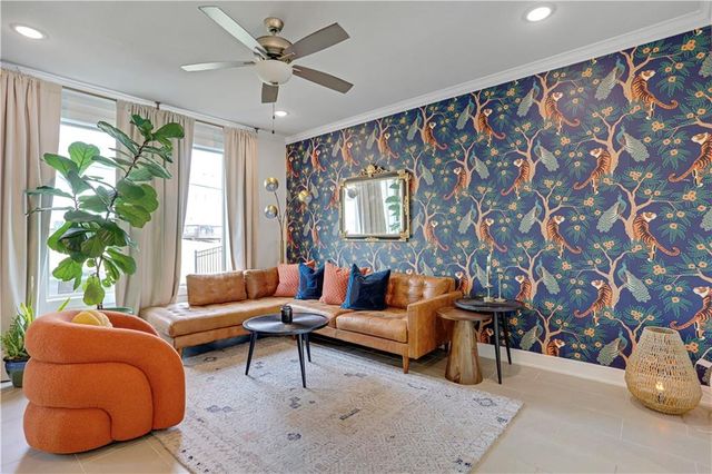 7332 Aaron Street 24 D, Parkville, MO 64152