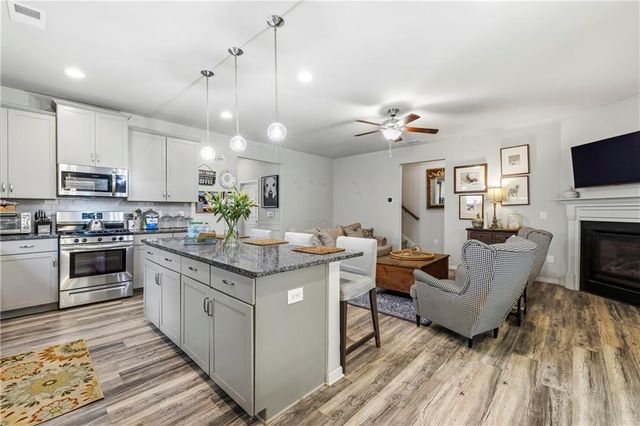 253 Jefferson Avenue, Canton, GA 30114