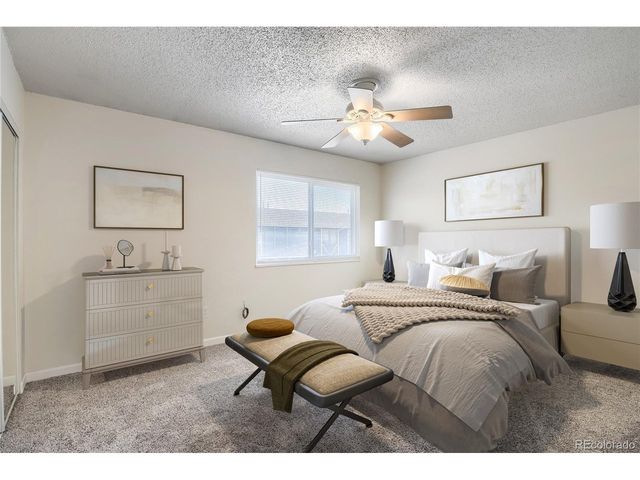 1435 Norfolk St, Aurora, CO 80011