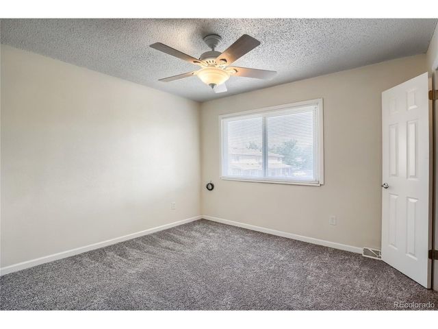 1435 Norfolk St, Aurora, CO 80011