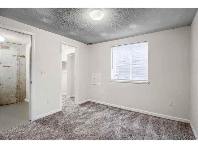 1435 Norfolk St, Aurora, CO 80011