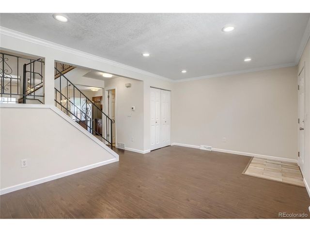1435 Norfolk St, Aurora, CO 80011