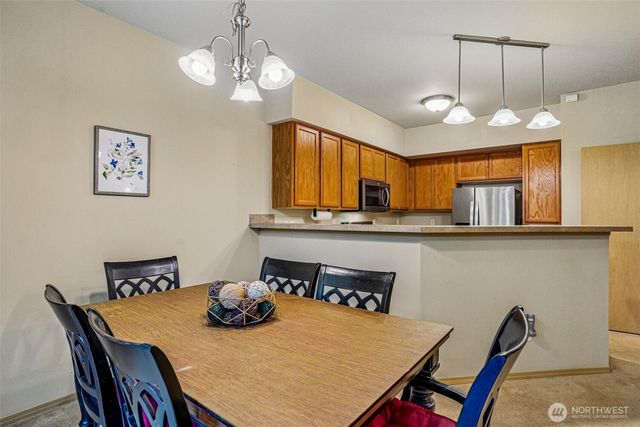 11206 6th Avenue E, Tacoma, WA 98445