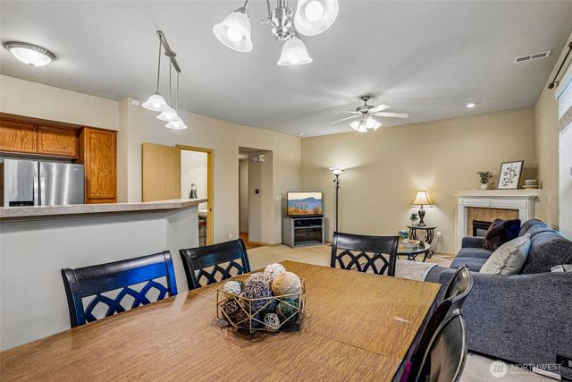 11206 6th Avenue E, Tacoma, WA 98445