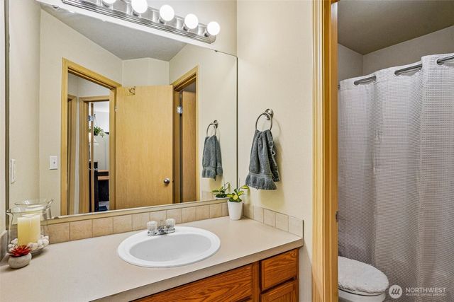 11206 6th Avenue E, Tacoma, WA 98445