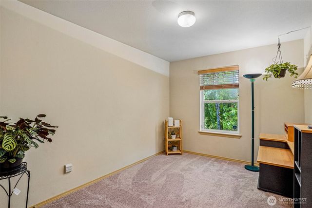 11206 6th Avenue E, Tacoma, WA 98445
