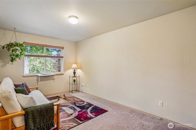 11206 6th Avenue E, Tacoma, WA 98445