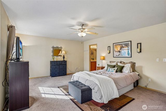 11206 6th Avenue E, Tacoma, WA 98445