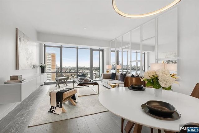 320 Adolphus Avenue 1107, Cliffside Park, NJ 07010