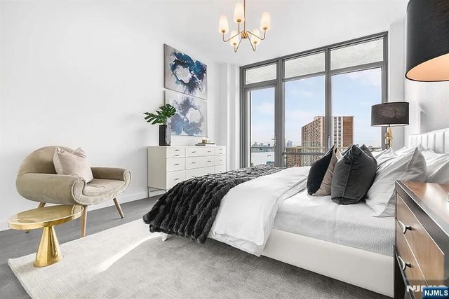 320 Adolphus Avenue 1107, Cliffside Park, NJ 07010