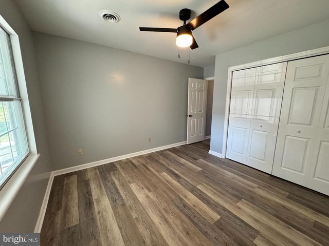 11 SOUTHPOINT DRIVE, Mechanicsburg, PA 17055