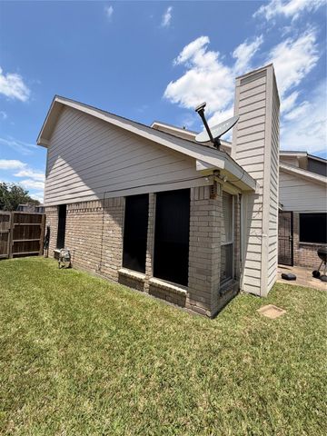 8518 Scenic Green Drive, Houston, TX 77088
