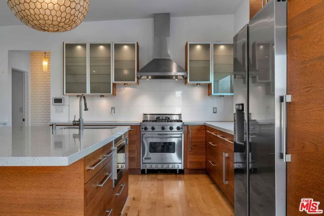 2681 Glendale Boulevard, Los Angeles, CA 90039